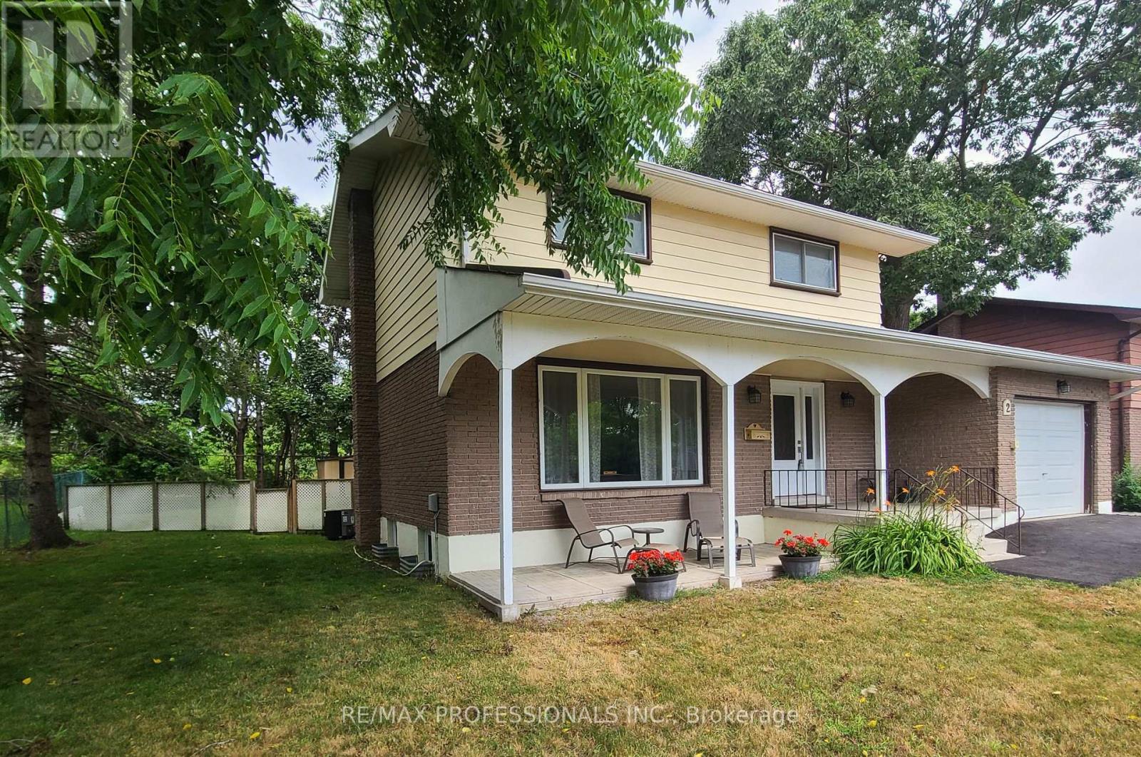 2 Agnes Street, Barrie (Wellington), Ontario  L4M 2S2 - Photo 45 - S12908606