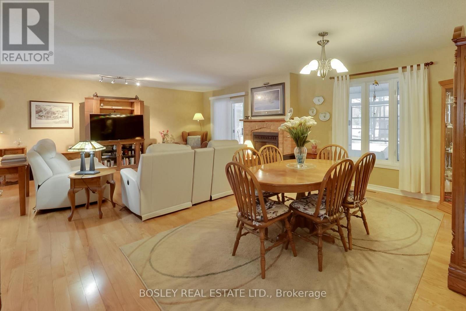 39 Martyn Drive, Wasaga Beach, Ontario  L9Z 1N6 - Photo 10 - S12908722