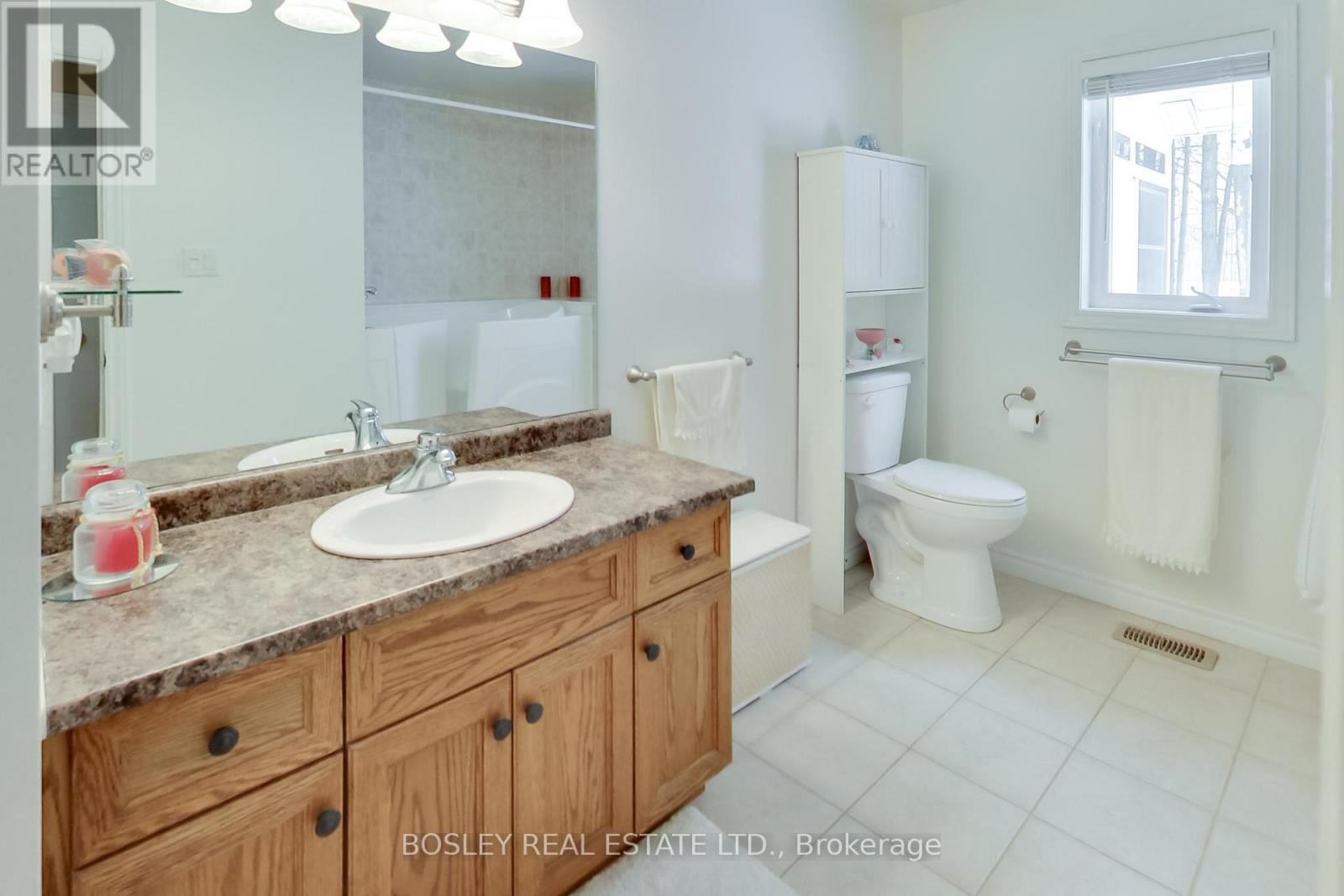 39 Martyn Drive, Wasaga Beach, Ontario  L9Z 1N6 - Photo 28 - S12908722