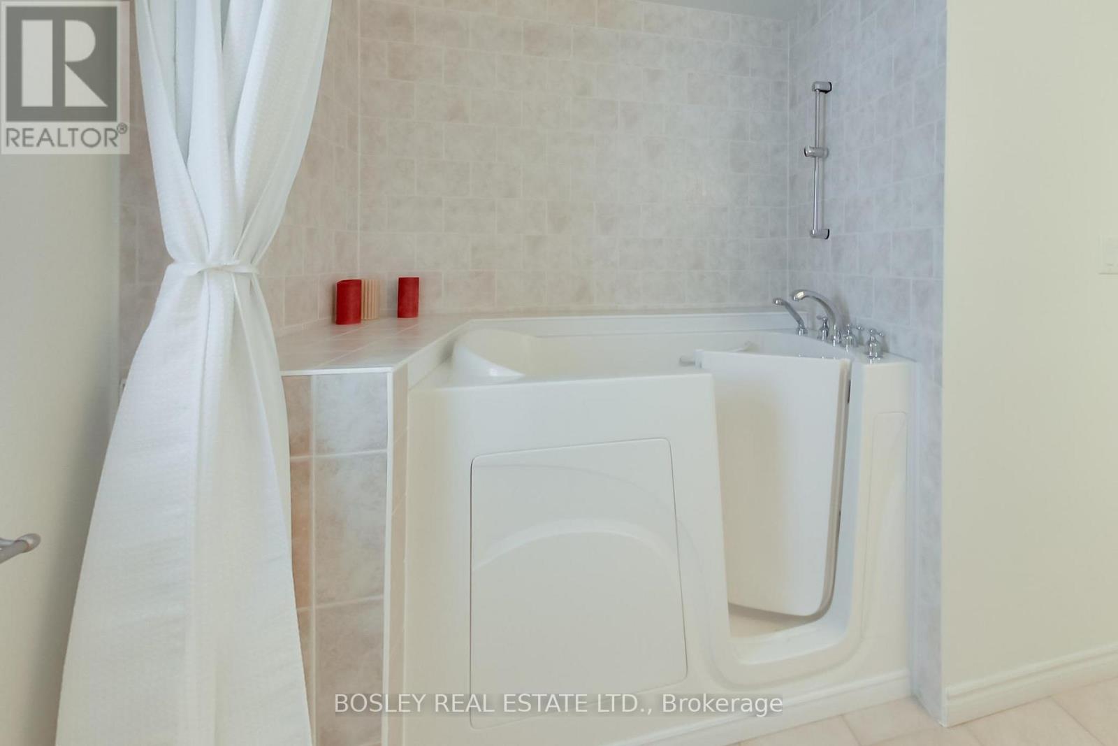 39 Martyn Drive, Wasaga Beach, Ontario  L9Z 1N6 - Photo 29 - S12908722