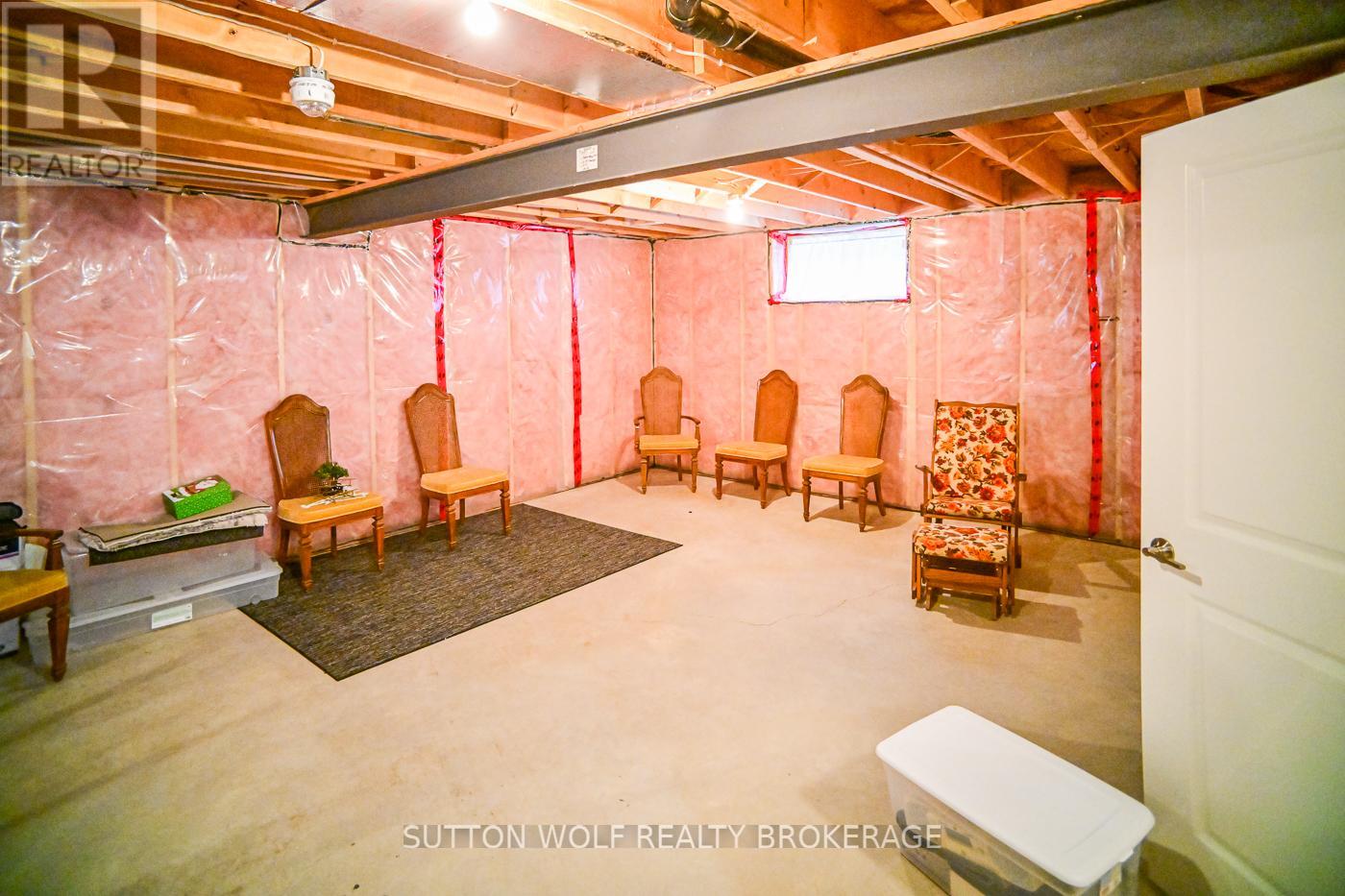 6 - 295 Mogg Street, Strathroy-Caradoc (Se), Ontario  N7G 0C6 - Photo 27 - X12908832