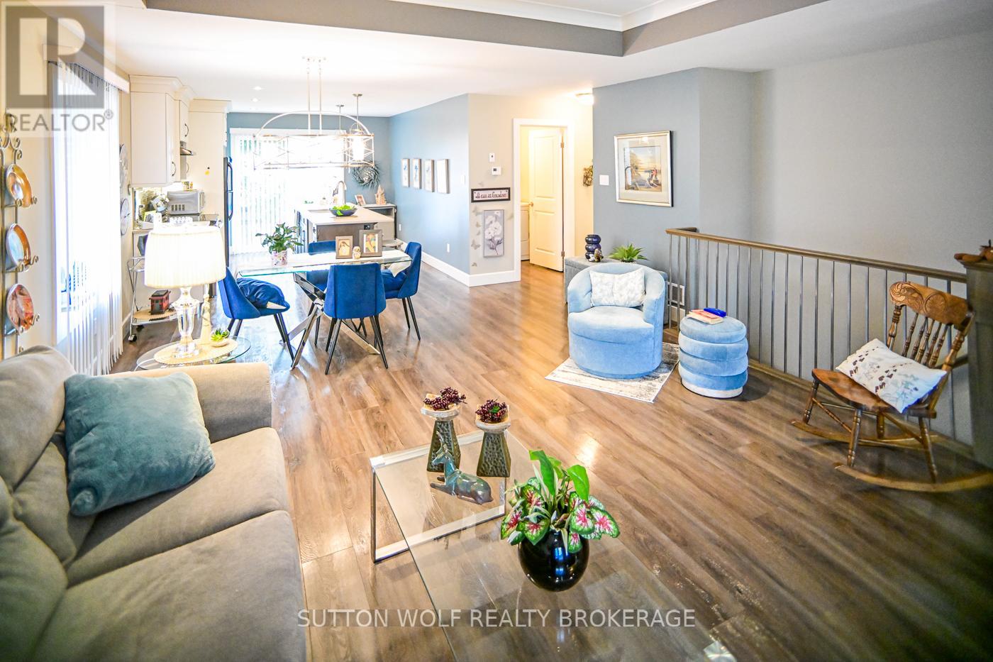 6 - 295 Mogg Street, Strathroy-Caradoc (Se), Ontario  N7G 0C6 - Photo 7 - X12908832