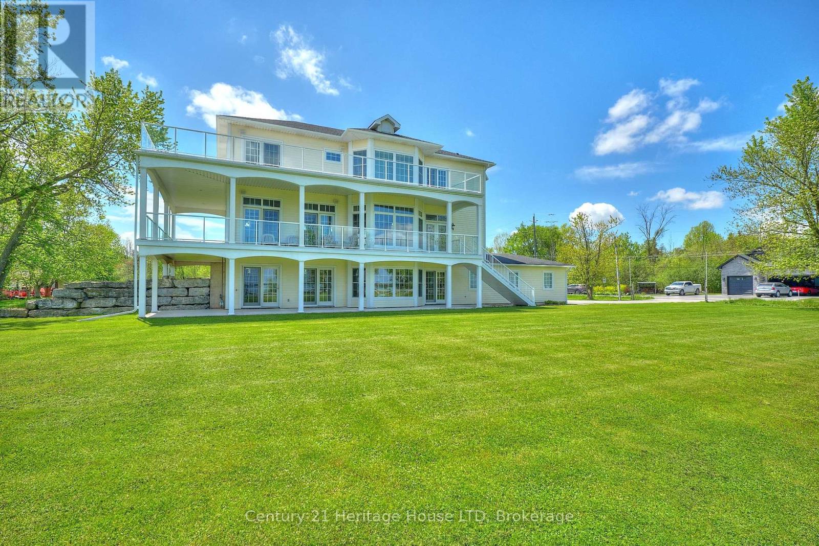 4069 Niagara River Parkway, Fort Erie, Ontario  L0S 1S0 - Photo 3 - X12731692