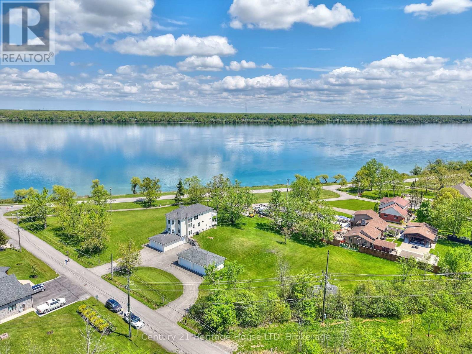 4069 Niagara River Parkway, Fort Erie, Ontario  L0S 1S0 - Photo 6 - X12731692