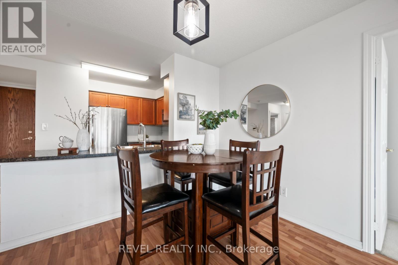 1005 - 4850 Glen Erin Drive, Mississauga, Ontario  L5M 7S1 - Photo 7 - W12697838