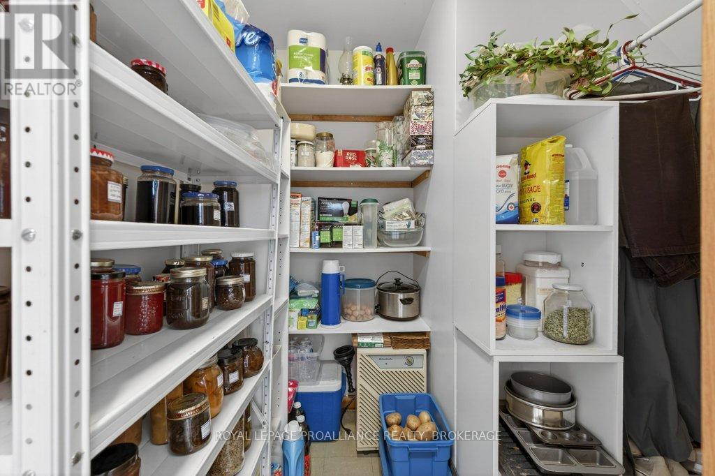 28 Pember Place, Kingston, Ontario  K7M 2P7 - Photo 28 - X12908608