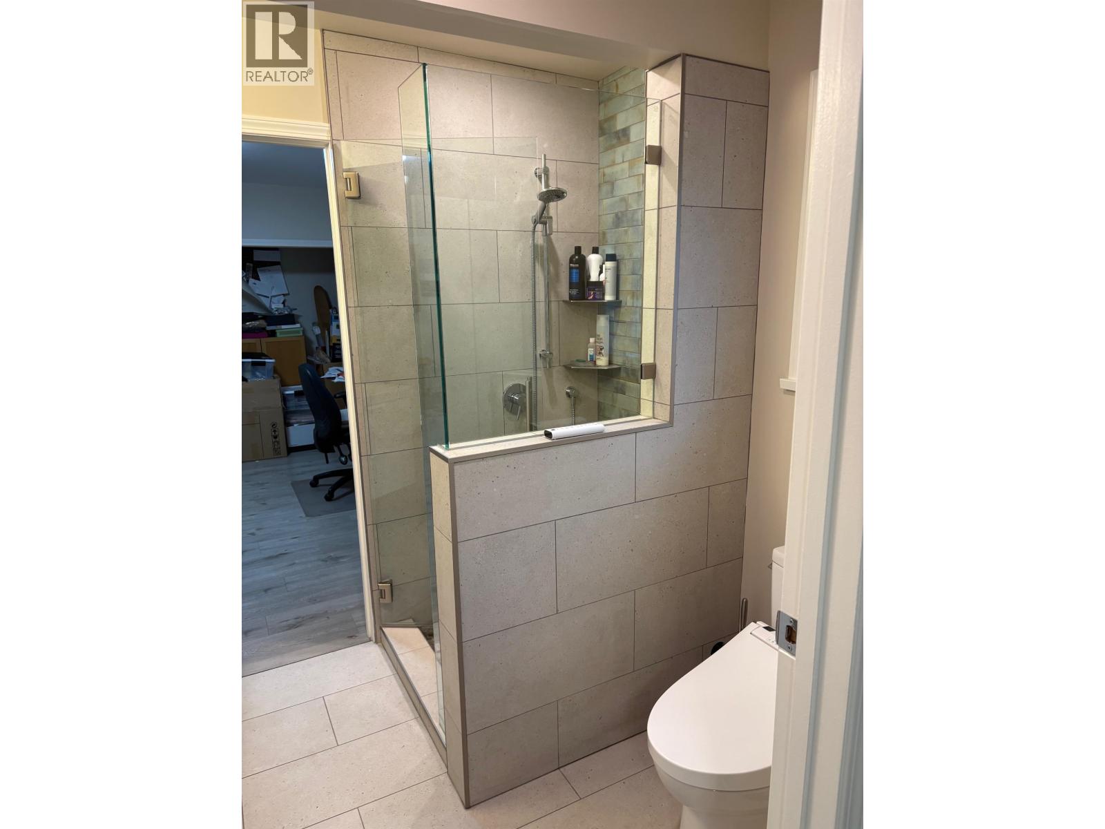 5702 Medusa Street, Sechelt, British Columbia  V0N 3A0 - Photo 18 - R3099668