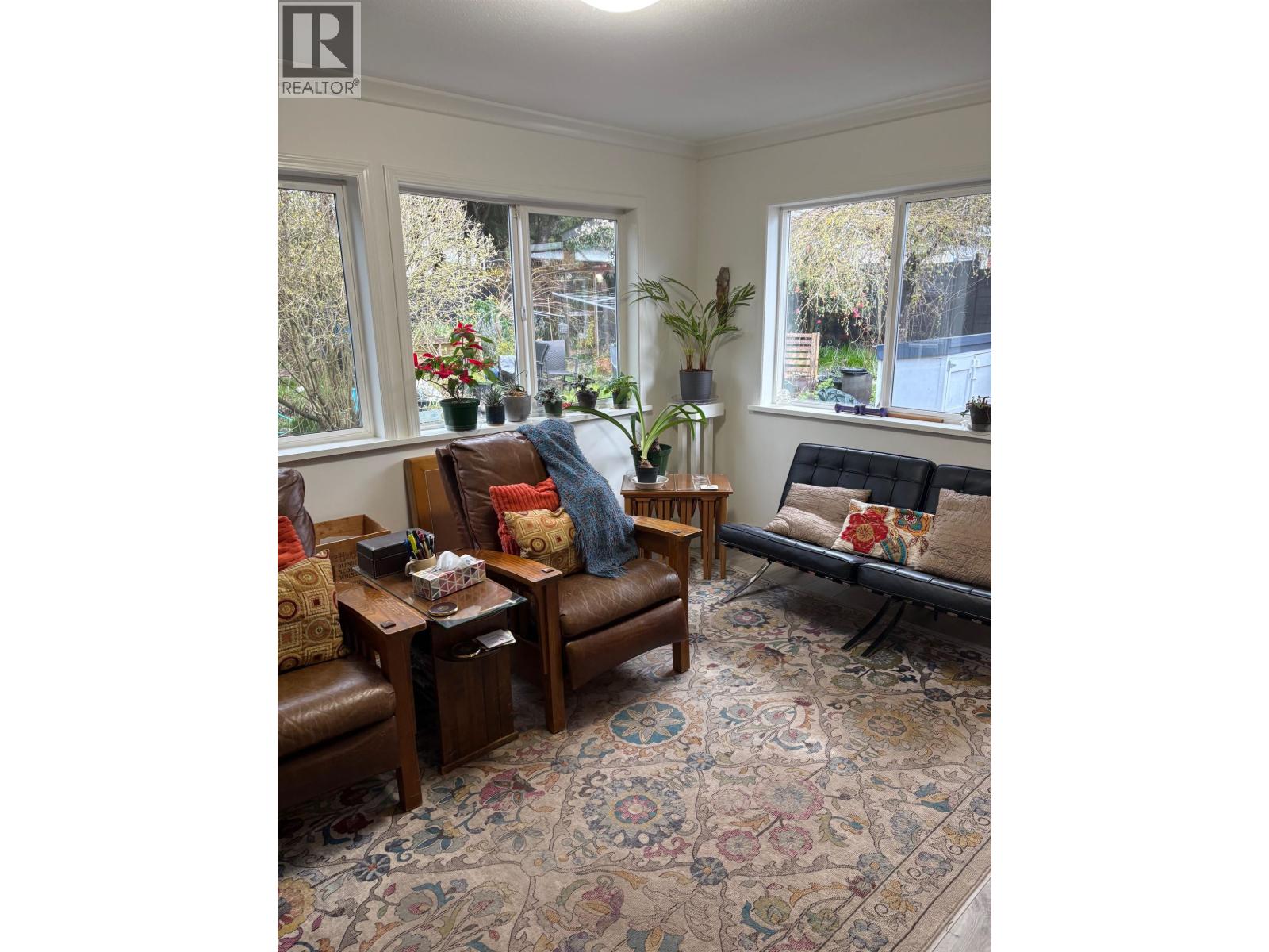 5702 Medusa Street, Sechelt, British Columbia  V0N 3A0 - Photo 6 - R3099668