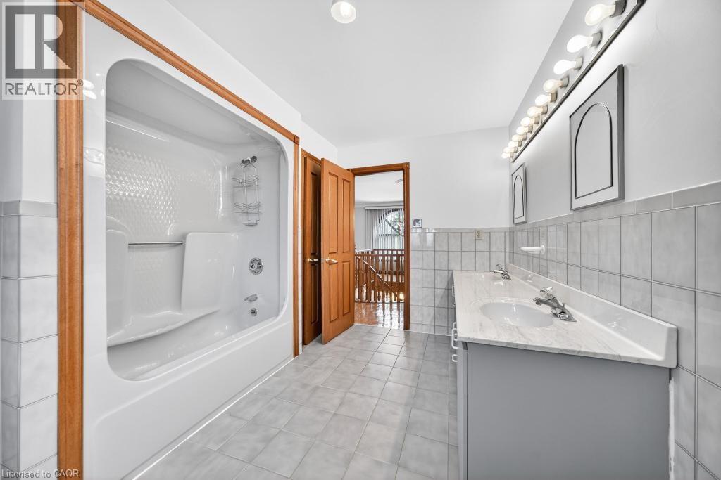 1055 Golf Club Road, Hannon, Ontario  L0R 1P0 - Photo 28 - 40802712