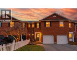 28 SWAYZE Court, Smithville, Ontario