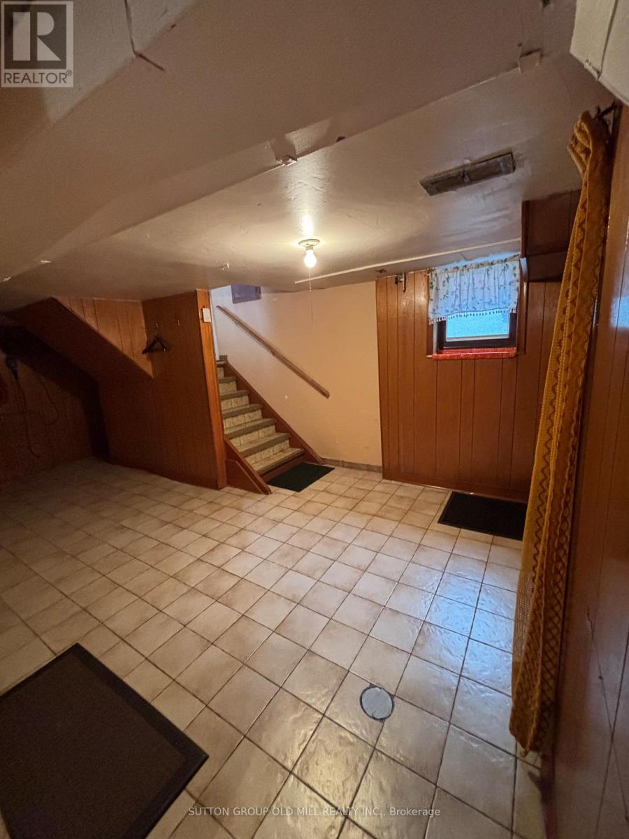 14 Ashmore Avenue, Toronto, Ontario  M8Z 4C4 - Photo 26 - W12908528