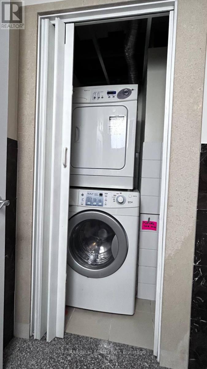 15 Fourteenth Street, Toronto (New Toronto), Ontario  M8V 3H8 - Photo 21 - W12908532