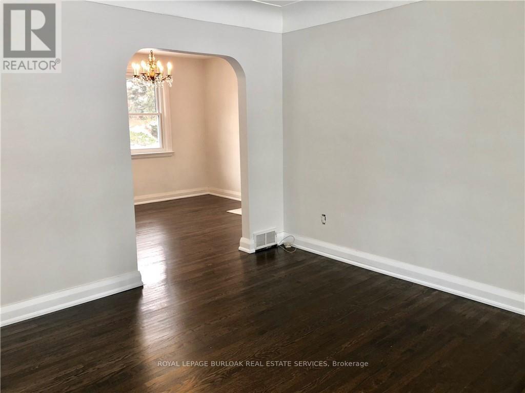 252 Pomona Avenue, Burlington, Ontario  L7N 1T1 - Photo 22 - W12908566