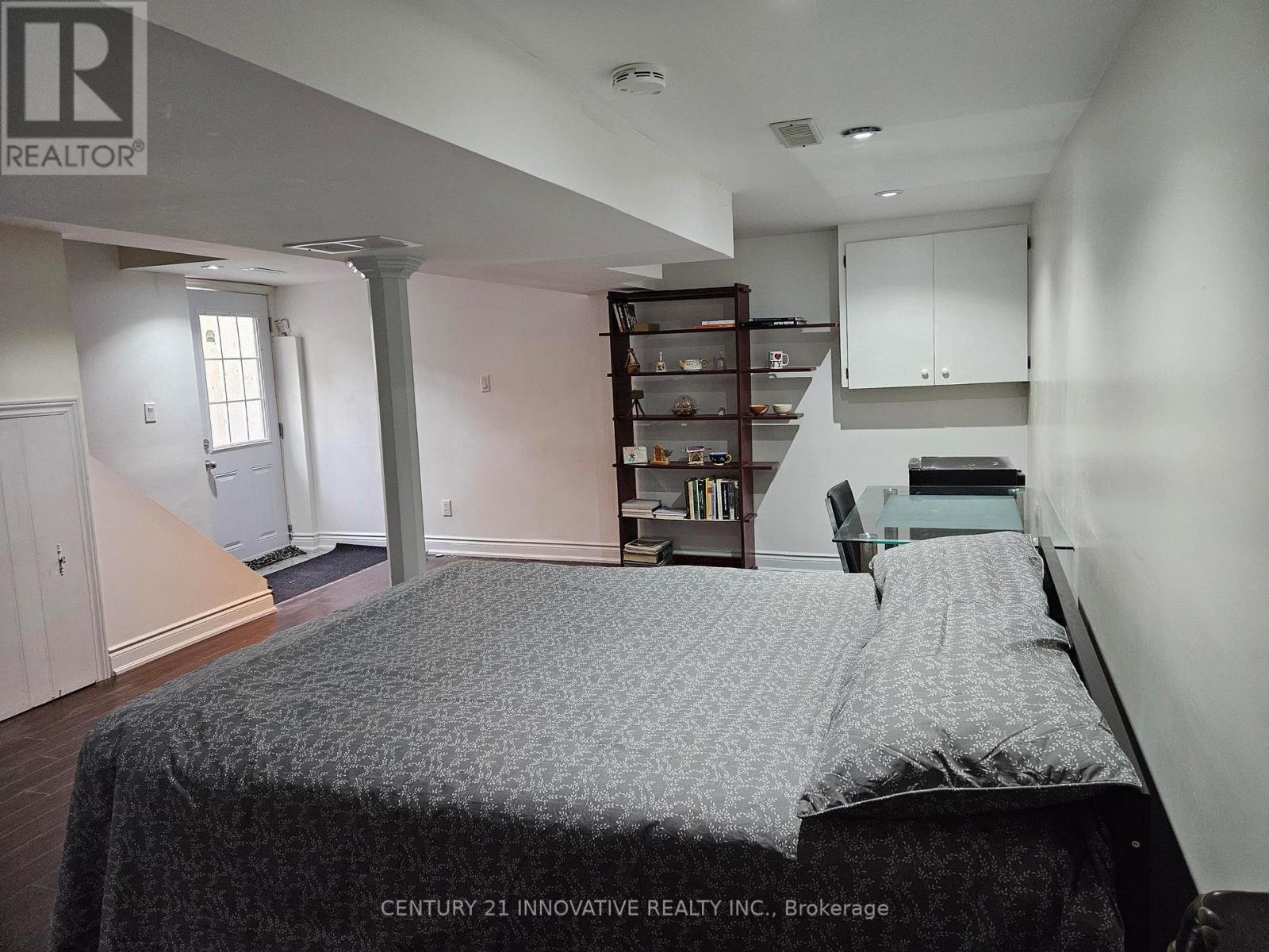 38 Jackman Drive, Brampton, Ontario  L6S 2L8 - Photo 9 - W12908588