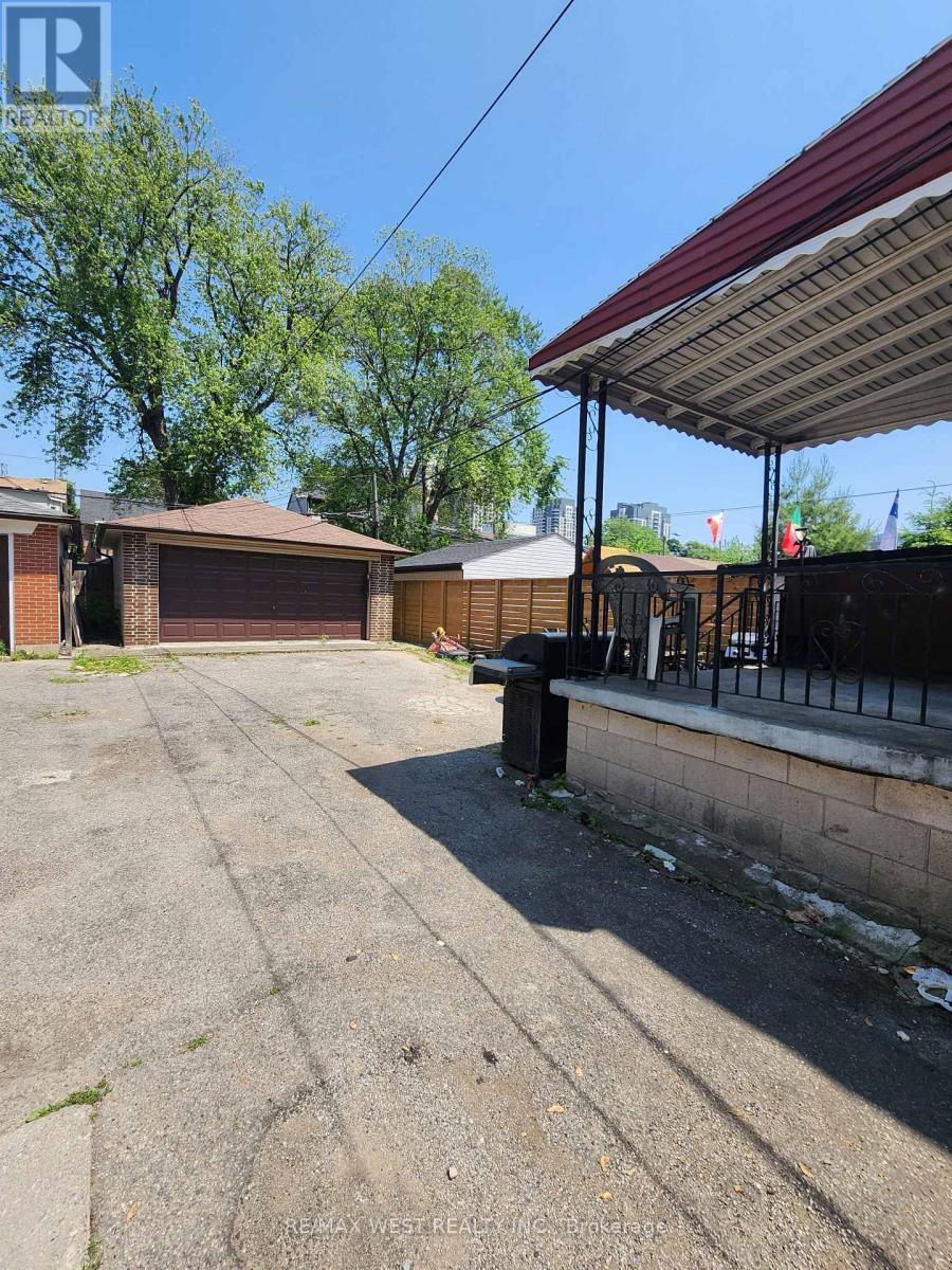 415 Symington Avenue, Toronto, Ontario  M6N 2W4 - Photo 2 - W12908612