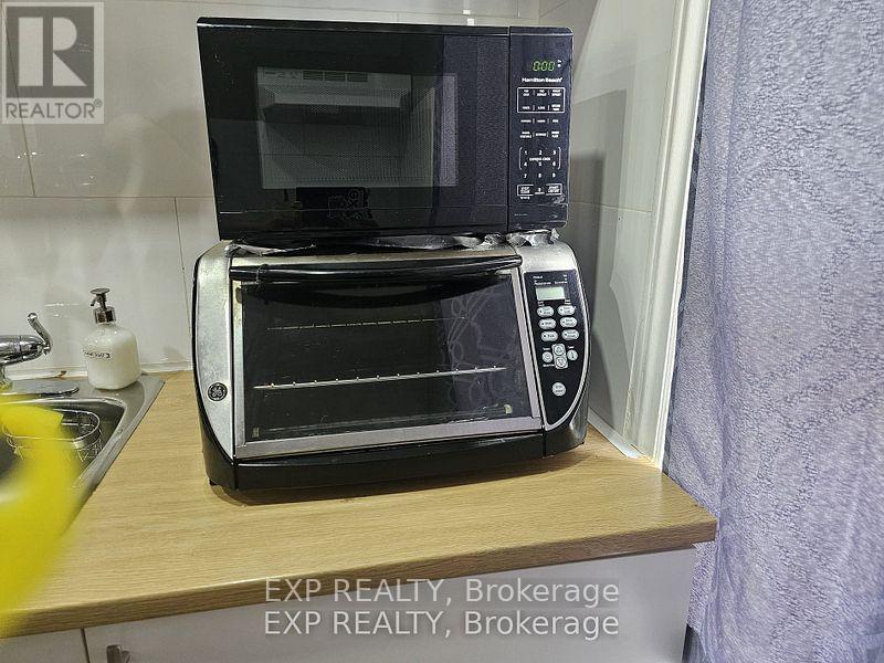 1562 Jane St Street, Toronto, Ontario  M9N 2R6 - Photo 28 - W12908640