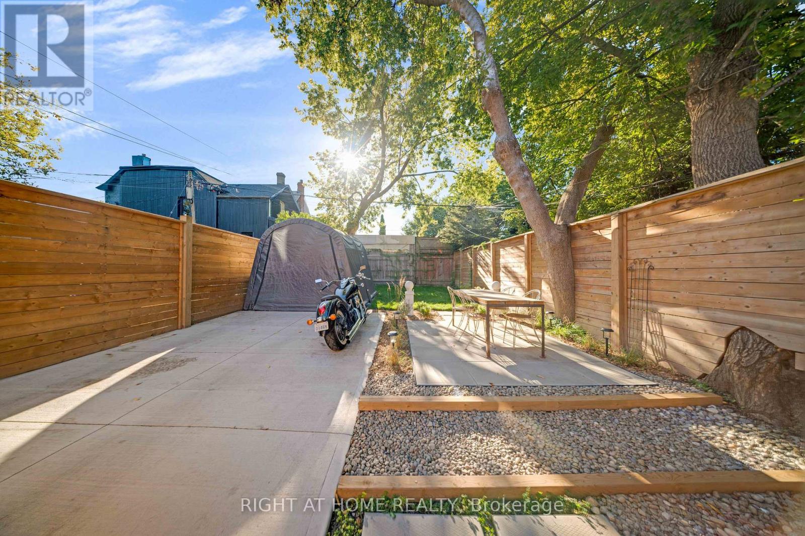 1642 Dufferin Street, Toronto, Ontario  M6H 3L8 - Photo 25 - W12908650