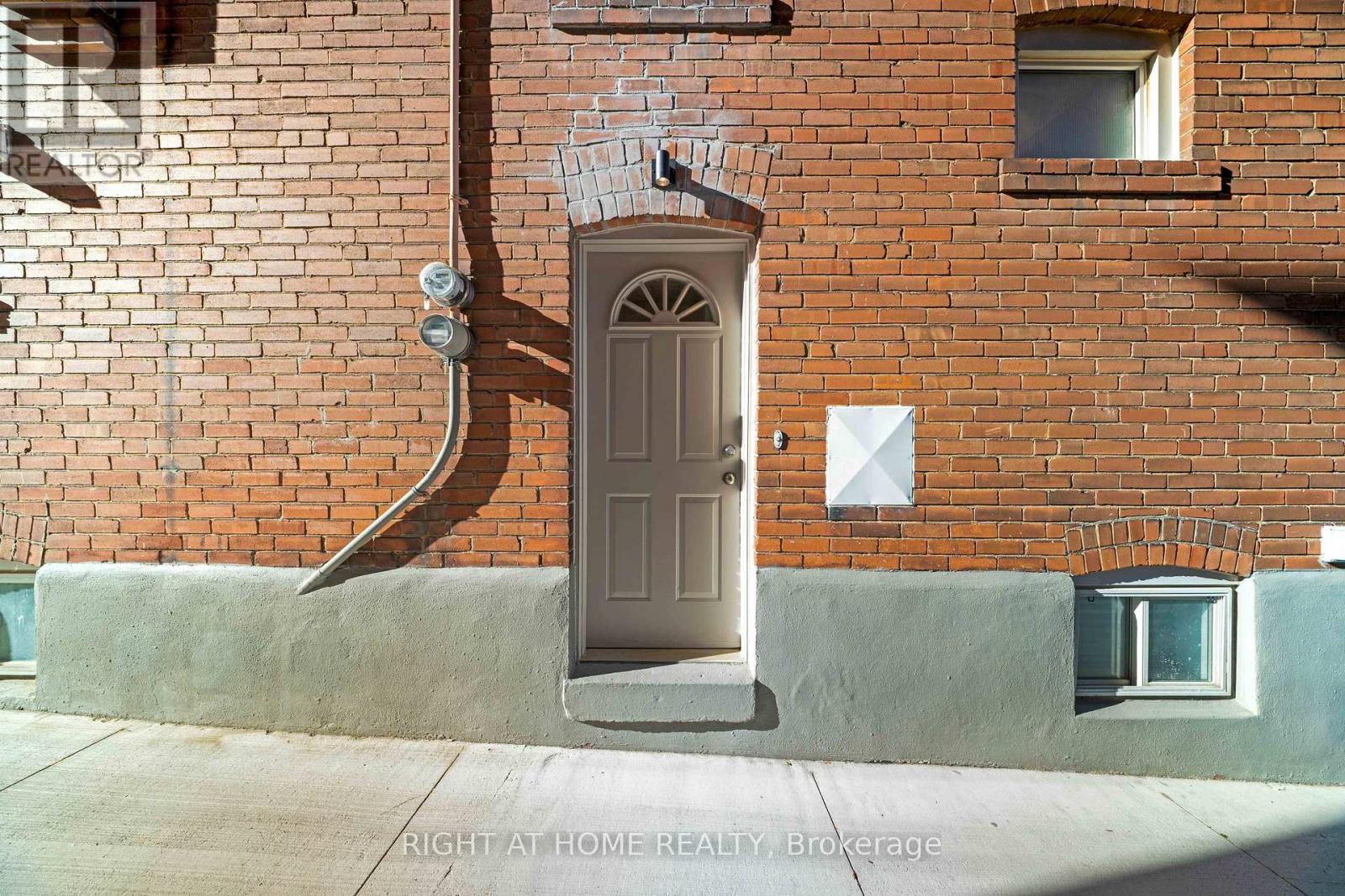 1642 Dufferin Street, Toronto, Ontario  M6H 3L8 - Photo 27 - W12908650