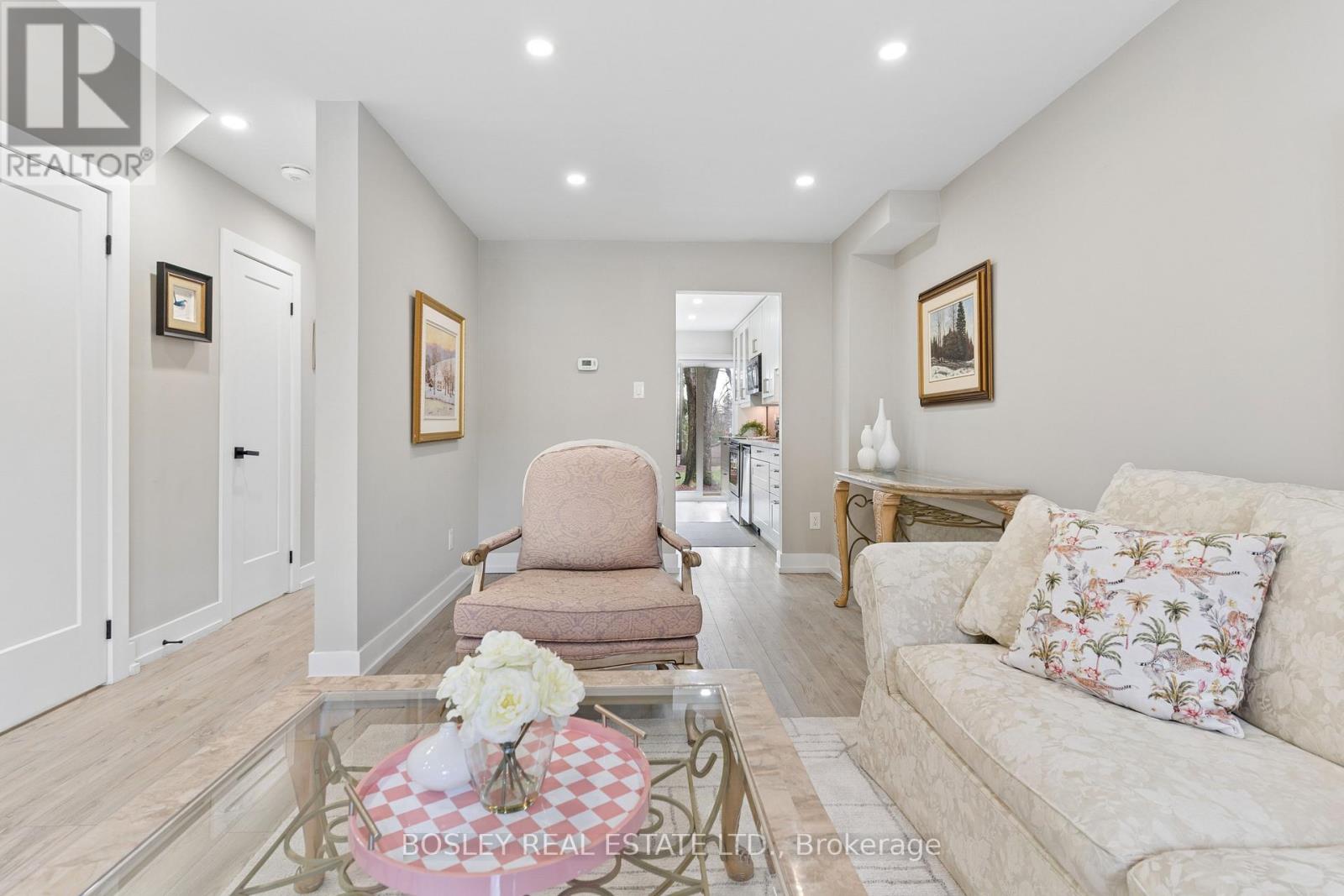 76 - 2272 Mowat Avenue, Oakville, Ontario  L6H 5L8 - Photo 8 - W12908710