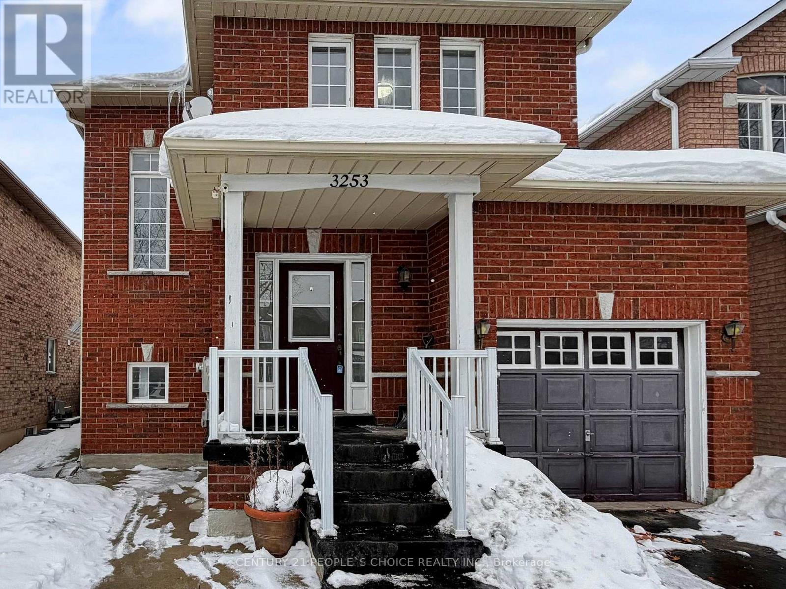 3253 Bruzan Crescent, Mississauga, Ontario  L5N 8E7 - Photo 3 - W12908716