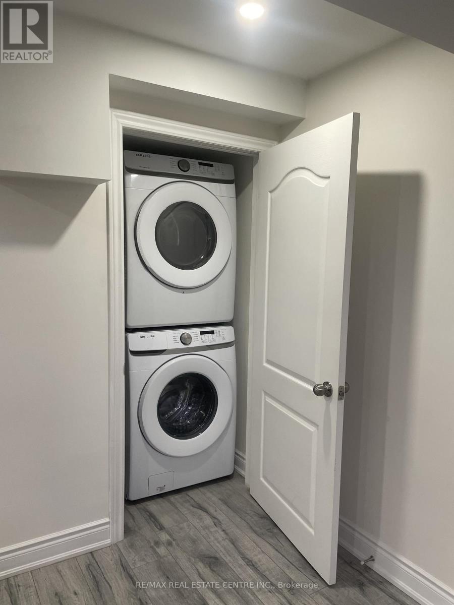 30 Roulette Crescent, Brampton, Ontario  L7A 4R7 - Photo 11 - W12908720