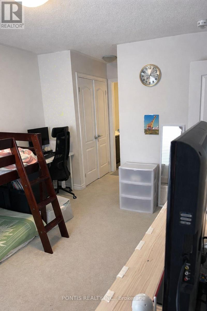 3038 Postridge Drive, Oakville, Ontario  L6L 0R9 - Photo 12 - W12908724