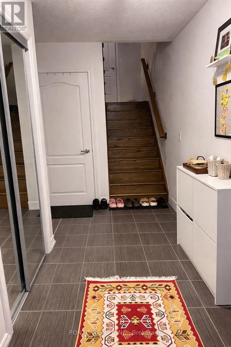 3038 Postridge Drive, Oakville, Ontario  L6L 0R9 - Photo 17 - W12908724