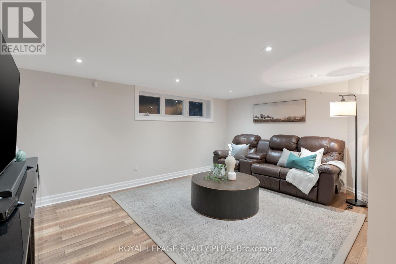 2184 Guthrie Lane, Mississauga, Ontario  L4Y 1W9 - Photo 39 - W12908730