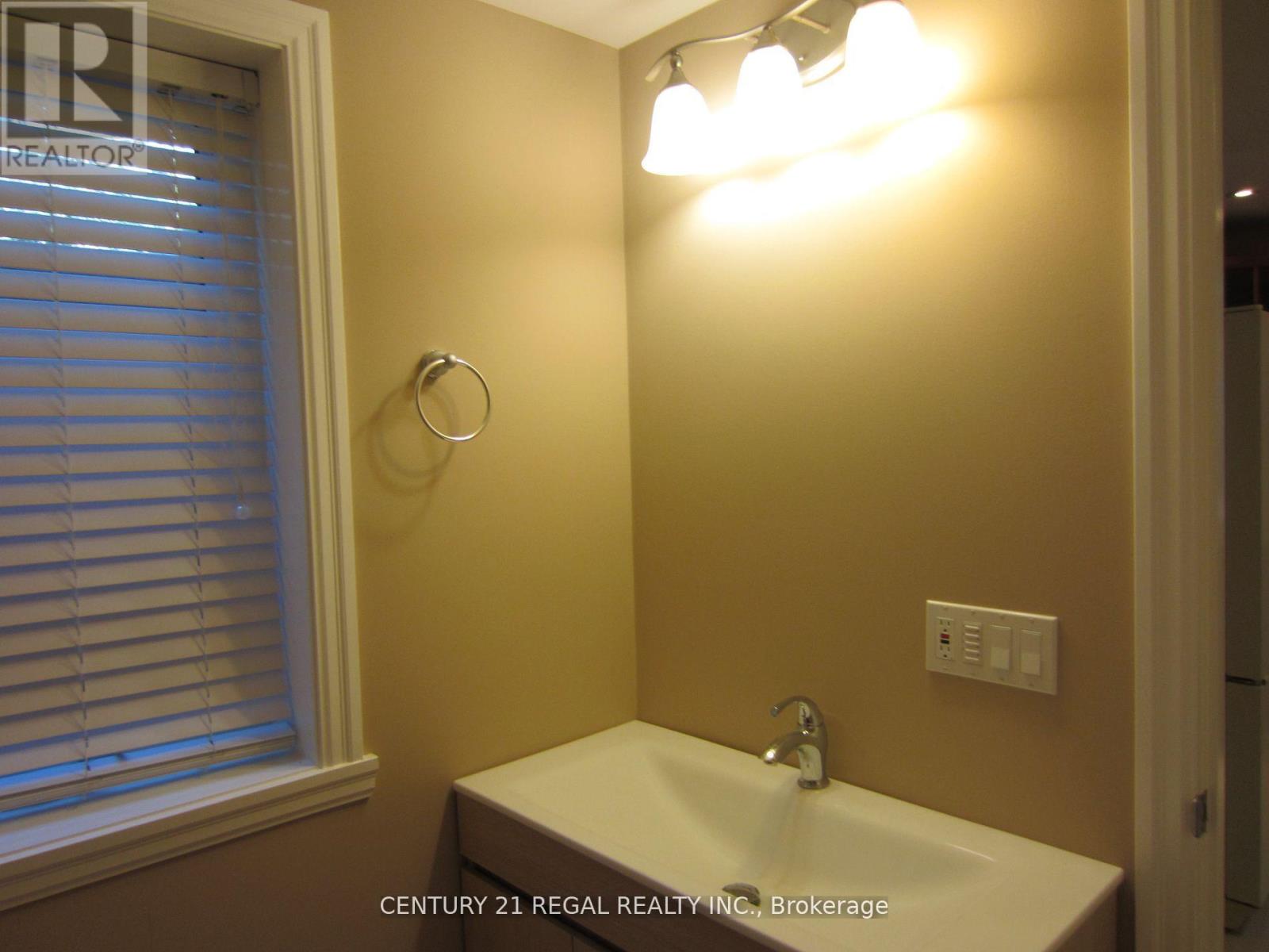 Bsmt - 1361 Lochlin Trail, Mississauga, Ontario  L5G 3V4 - Photo 5 - W12908744