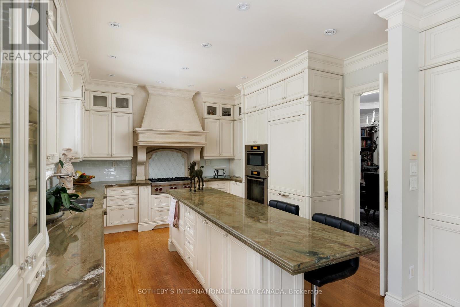 23 Edenbrook Hill, Toronto, Ontario  M9A 3Z7 - Photo 15 - W12908760