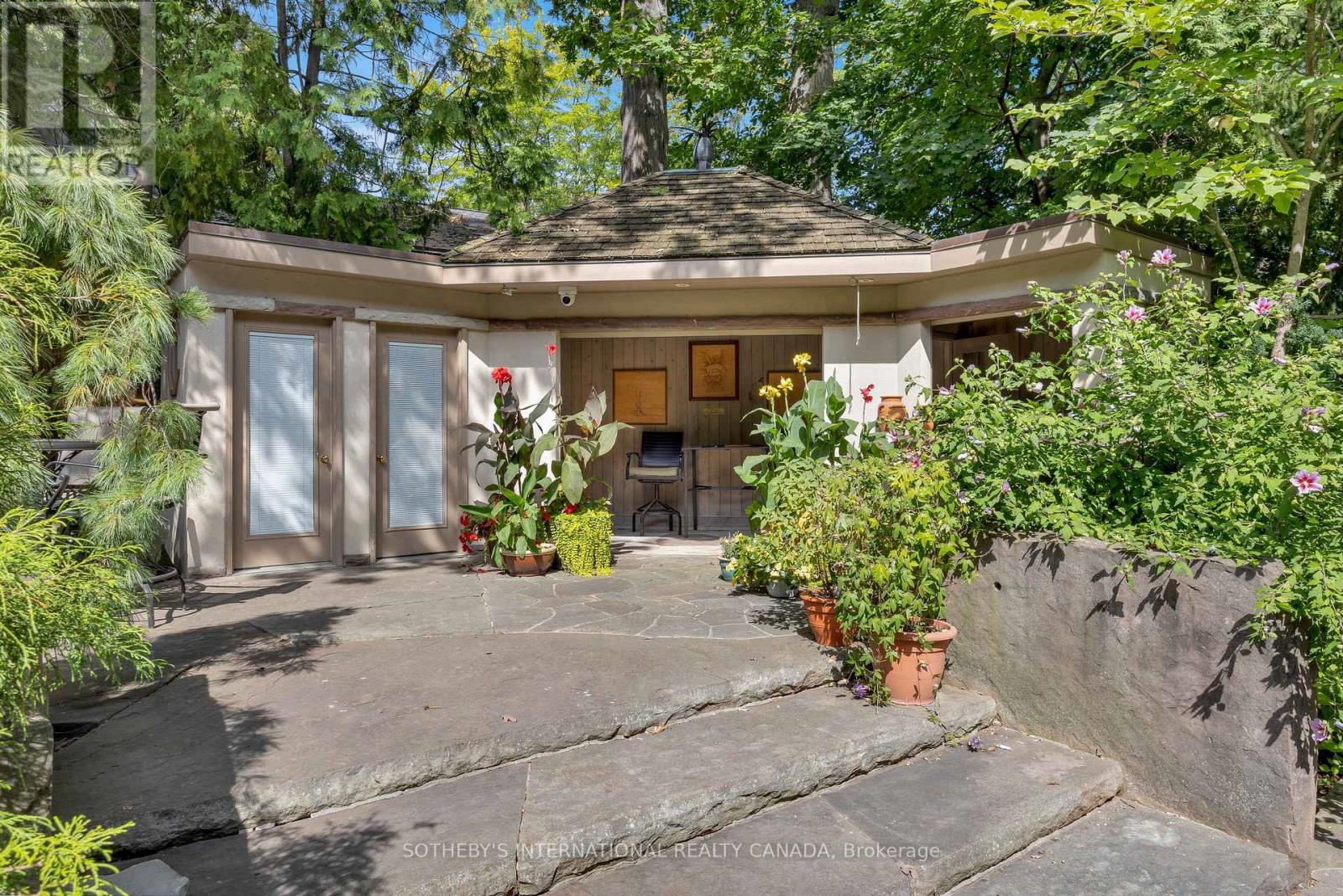 23 Edenbrook Hill, Toronto, Ontario  M9A 3Z7 - Photo 26 - W12908760