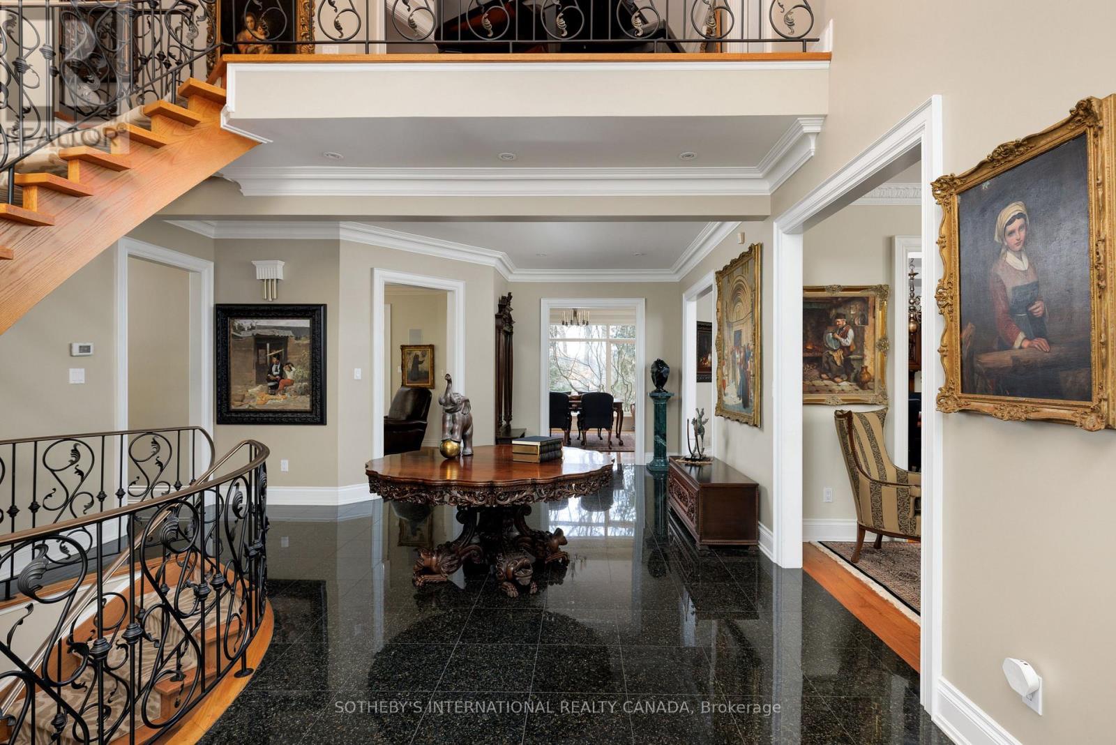 23 Edenbrook Hill, Toronto, Ontario  M9A 3Z7 - Photo 7 - W12908760