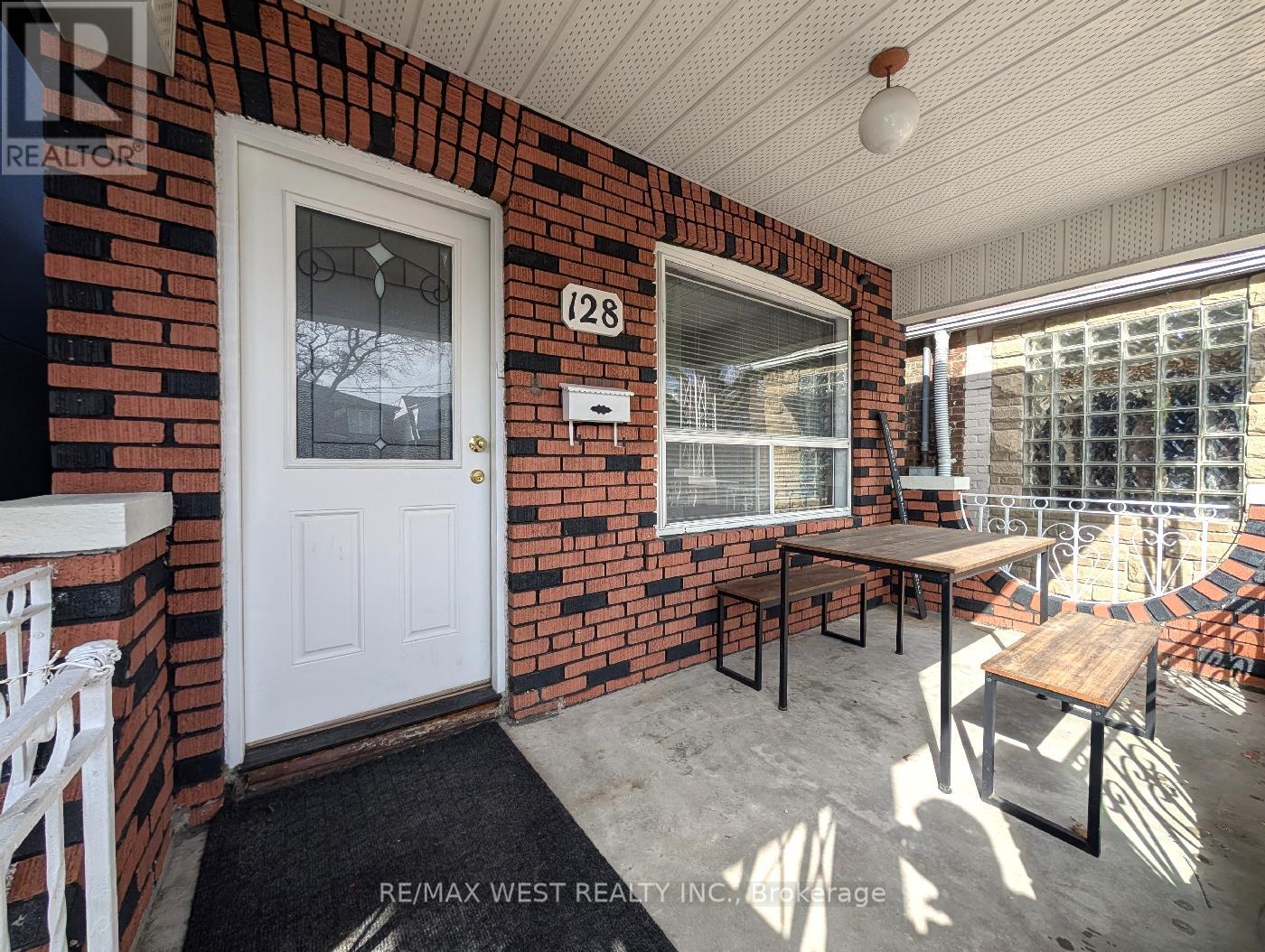 Main Floor - 128 Caledonia Road, Toronto, Ontario  M6E 4S7 - Photo 2 - W12908786