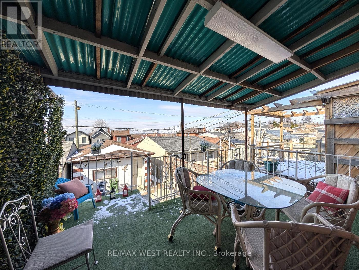 Main Floor - 128 Caledonia Road, Toronto, Ontario  M6E 4S7 - Photo 9 - W12908786