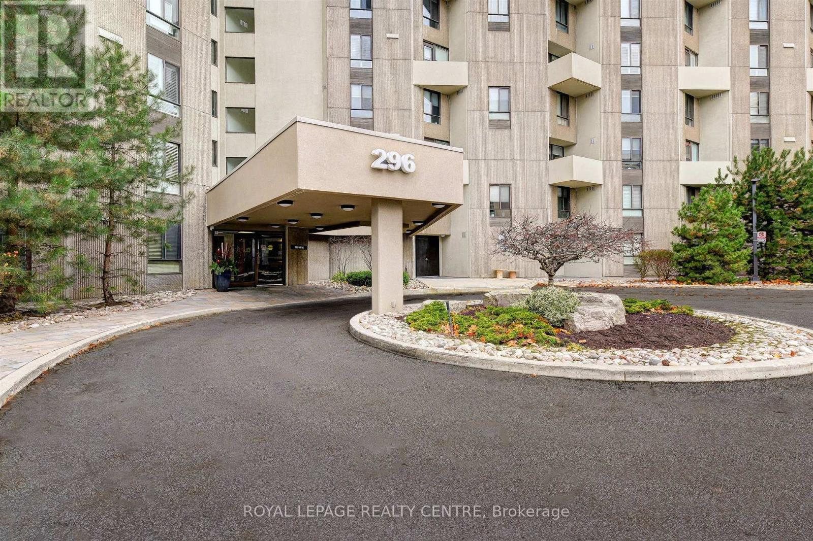 B4 - 296 MILL ROAD, Toronto, Ontario