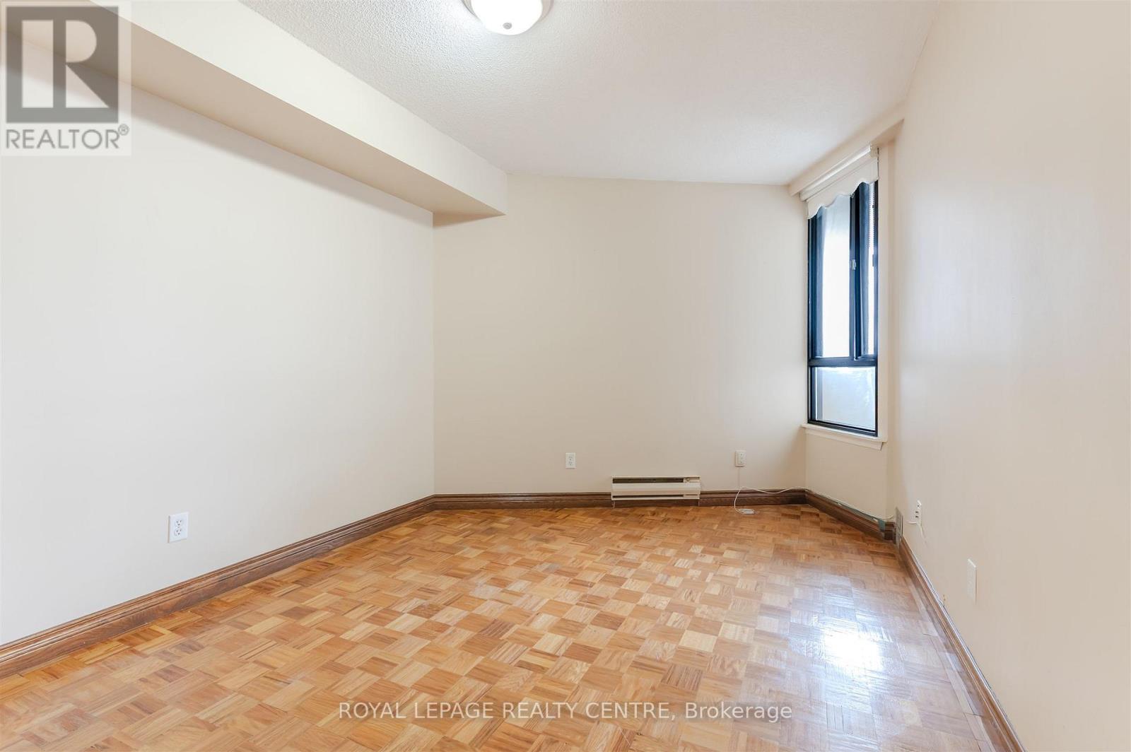 B4 - 296 Mill Road, Toronto, Ontario  M9C 4X8 - Photo 12 - W12908796