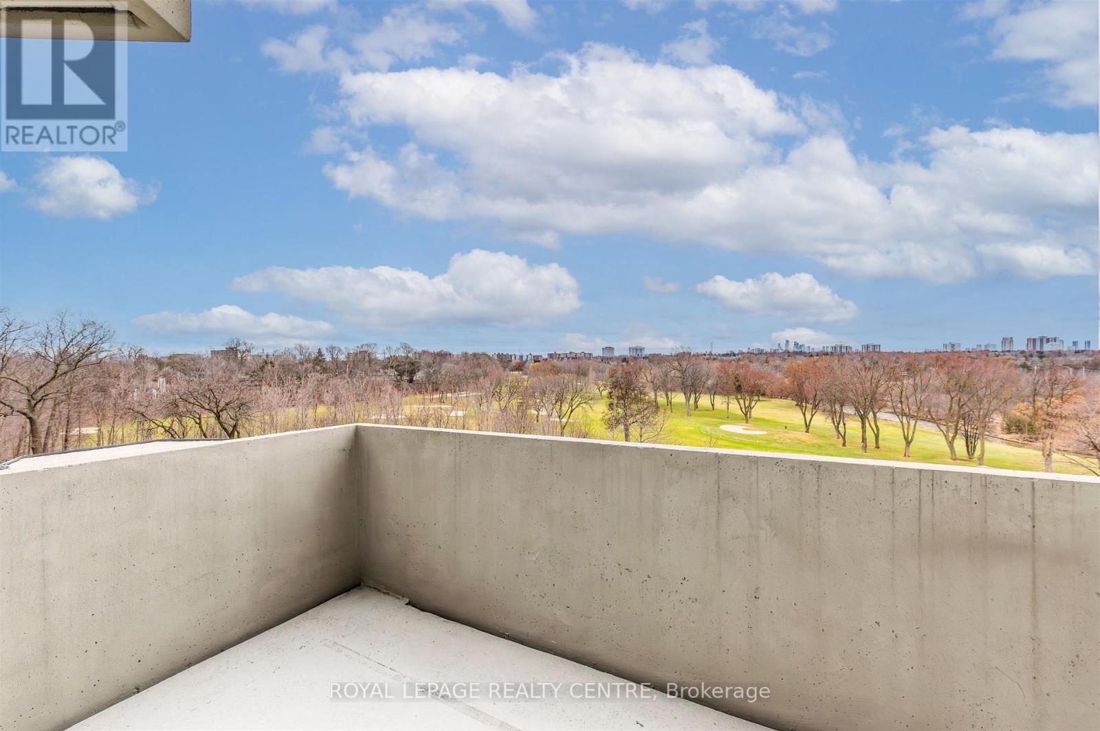 B4 - 296 Mill Road, Toronto, Ontario  M9C 4X8 - Photo 14 - W12908796