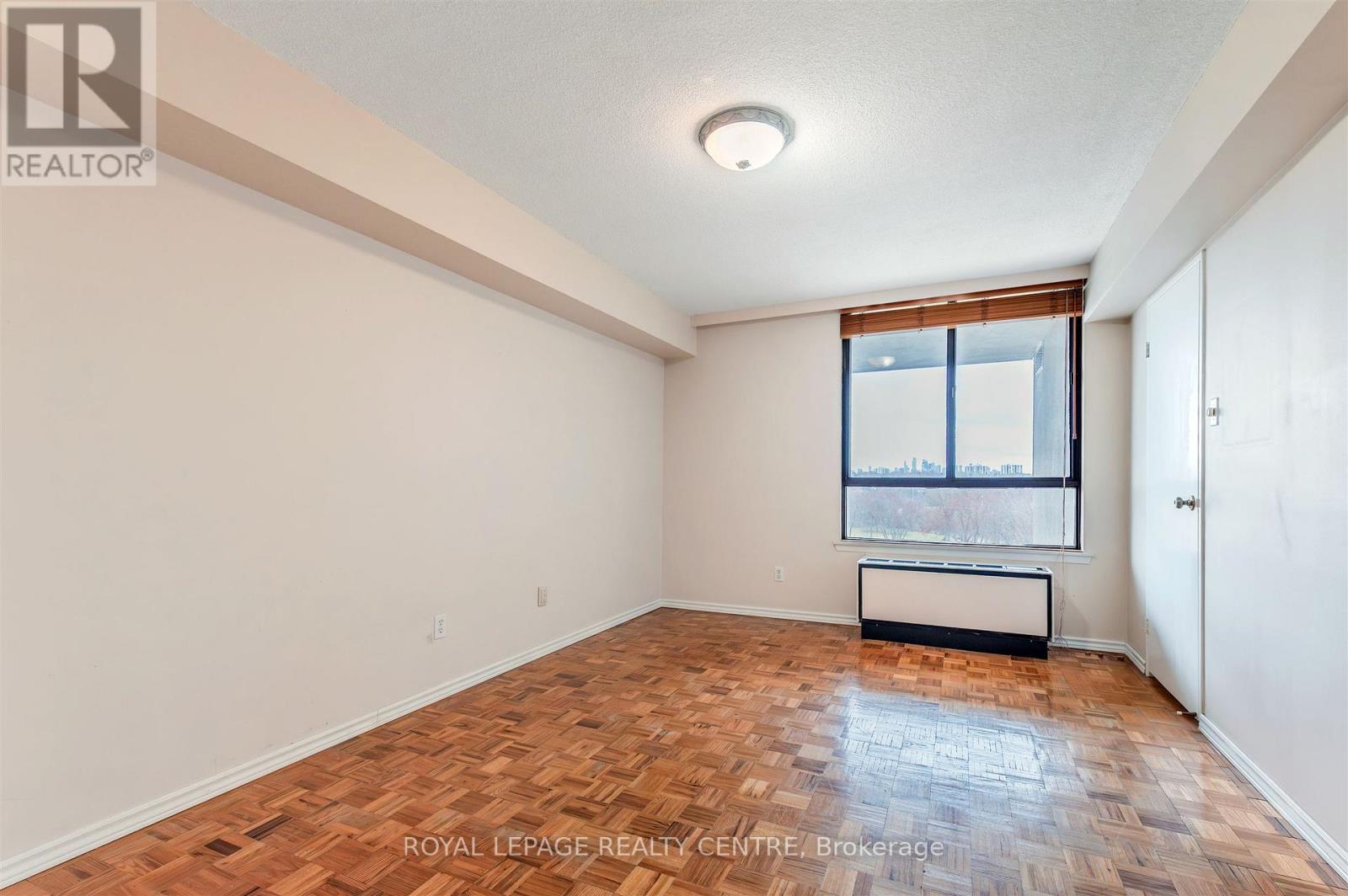 B4 - 296 Mill Road, Toronto, Ontario  M9C 4X8 - Photo 8 - W12908796