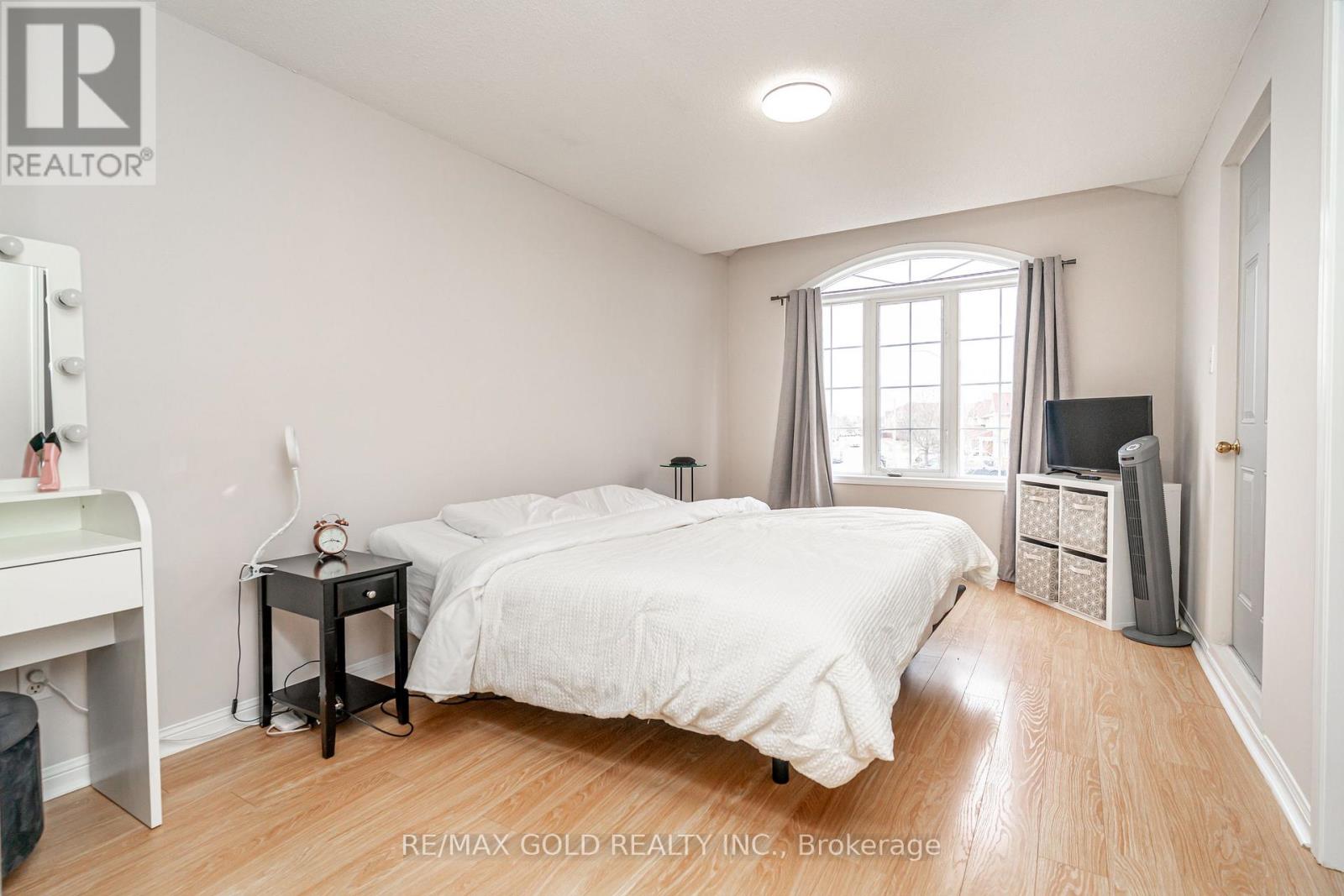 98 Winners Circle, Brampton, Ontario  L7A 1W2 - Photo 18 - W12908800