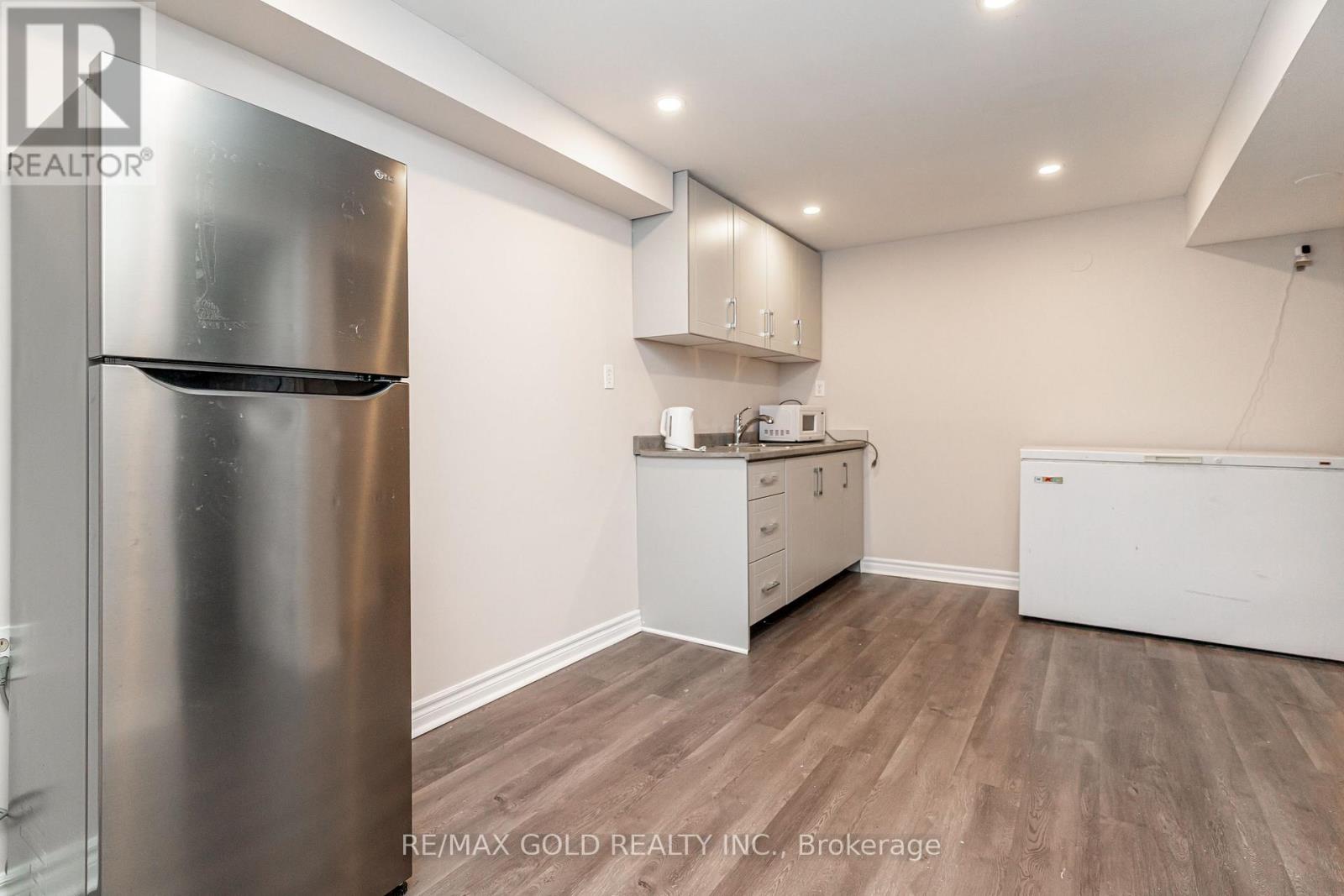 98 Winners Circle, Brampton, Ontario  L7A 1W2 - Photo 30 - W12908800