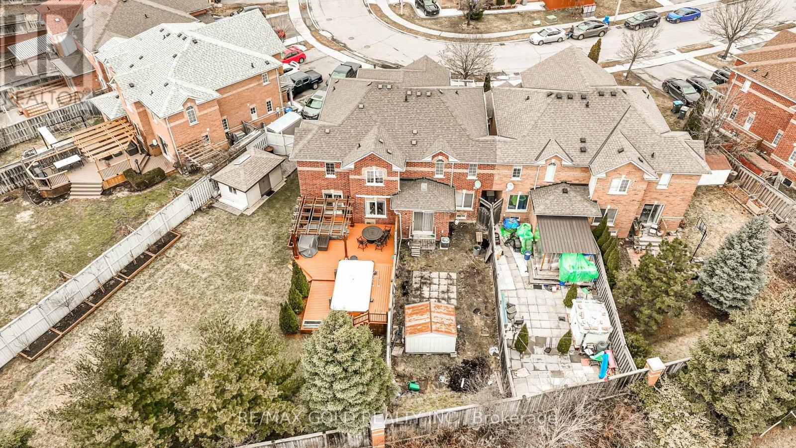 98 Winners Circle, Brampton, Ontario  L7A 1W2 - Photo 36 - W12908800