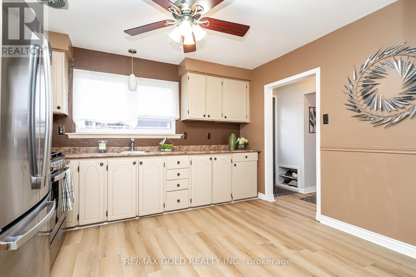 13 Cathcart Crescent, Brampton, Ontario  L6T 2A4 - Photo 14 - W12908820