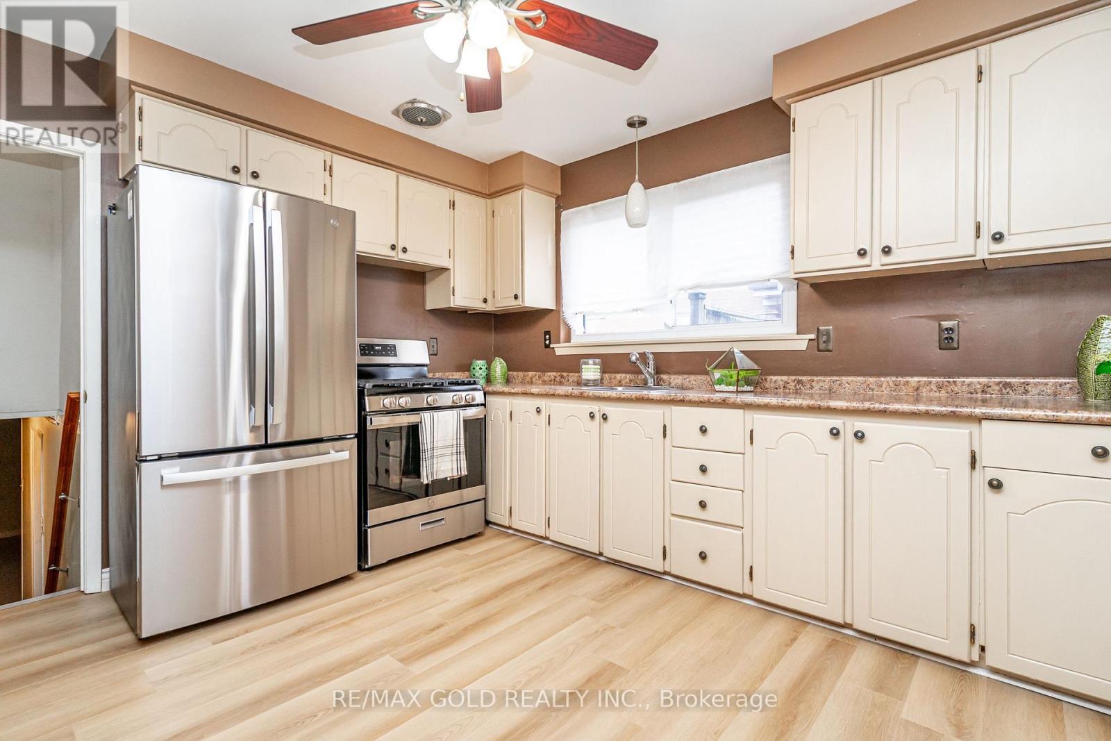 13 Cathcart Crescent, Brampton, Ontario  L6T 2A4 - Photo 15 - W12908820