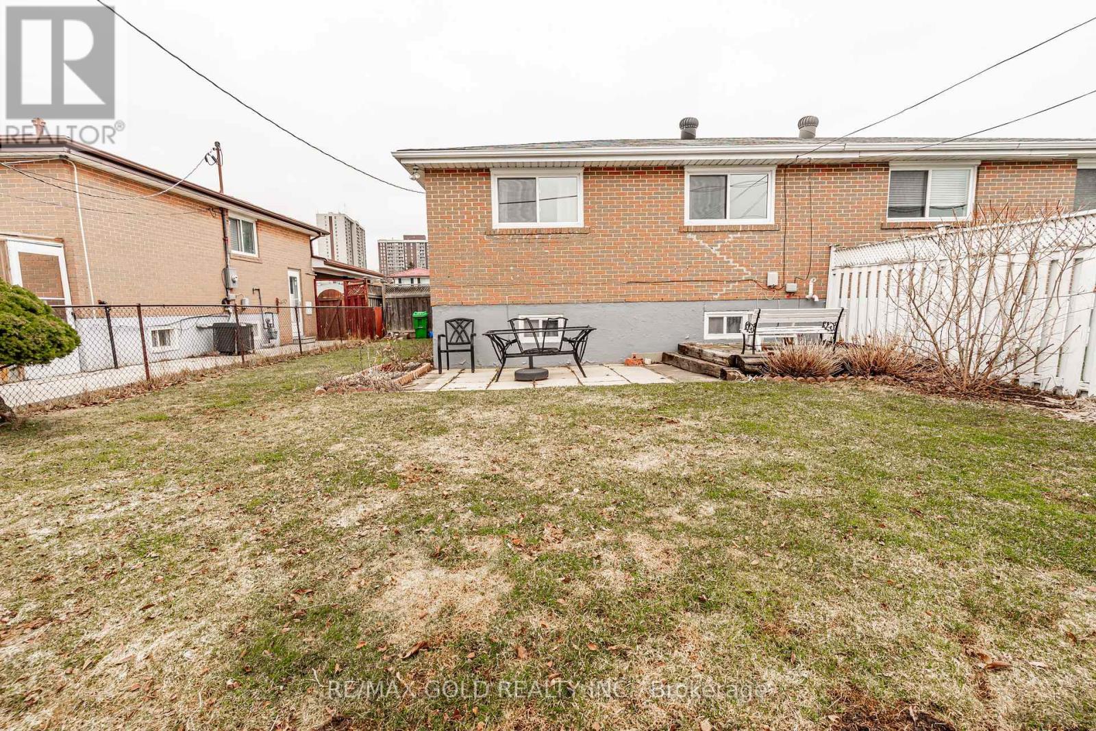 13 Cathcart Crescent, Brampton, Ontario  L6T 2A4 - Photo 35 - W12908820