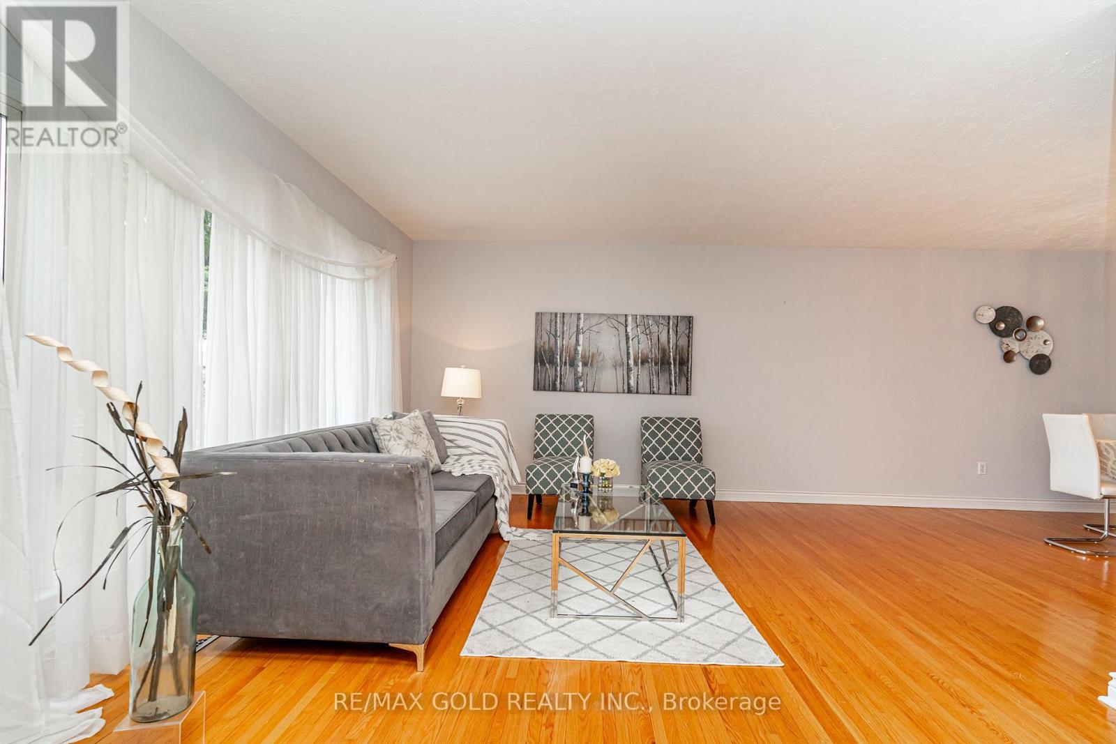 13 Cathcart Crescent, Brampton, Ontario  L6T 2A4 - Photo 7 - W12908820