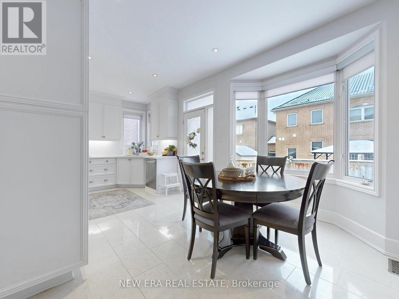 57 Hawkridge Trail, Brampton, Ontario  L6P 2T6 - Photo 11 - W12908844