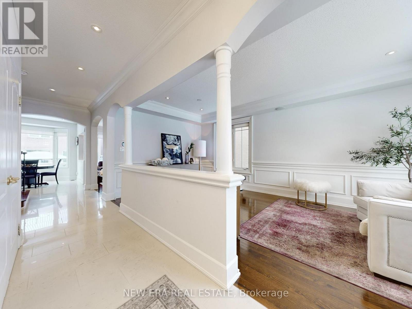 57 Hawkridge Trail, Brampton, Ontario  L6P 2T6 - Photo 3 - W12908844