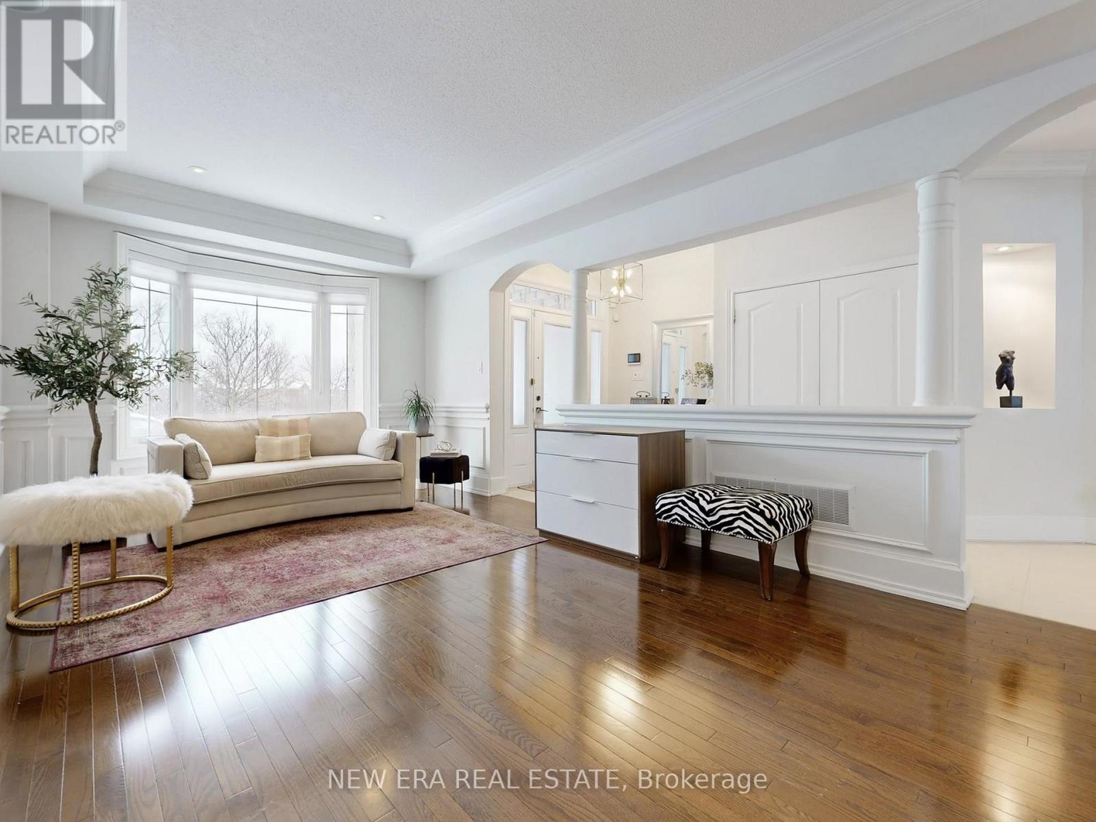 57 Hawkridge Trail, Brampton, Ontario  L6P 2T6 - Photo 4 - W12908844