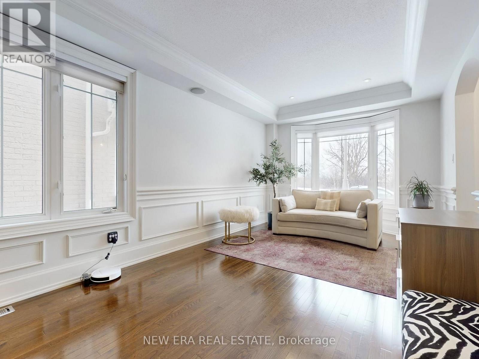 57 Hawkridge Trail, Brampton, Ontario  L6P 2T6 - Photo 5 - W12908844