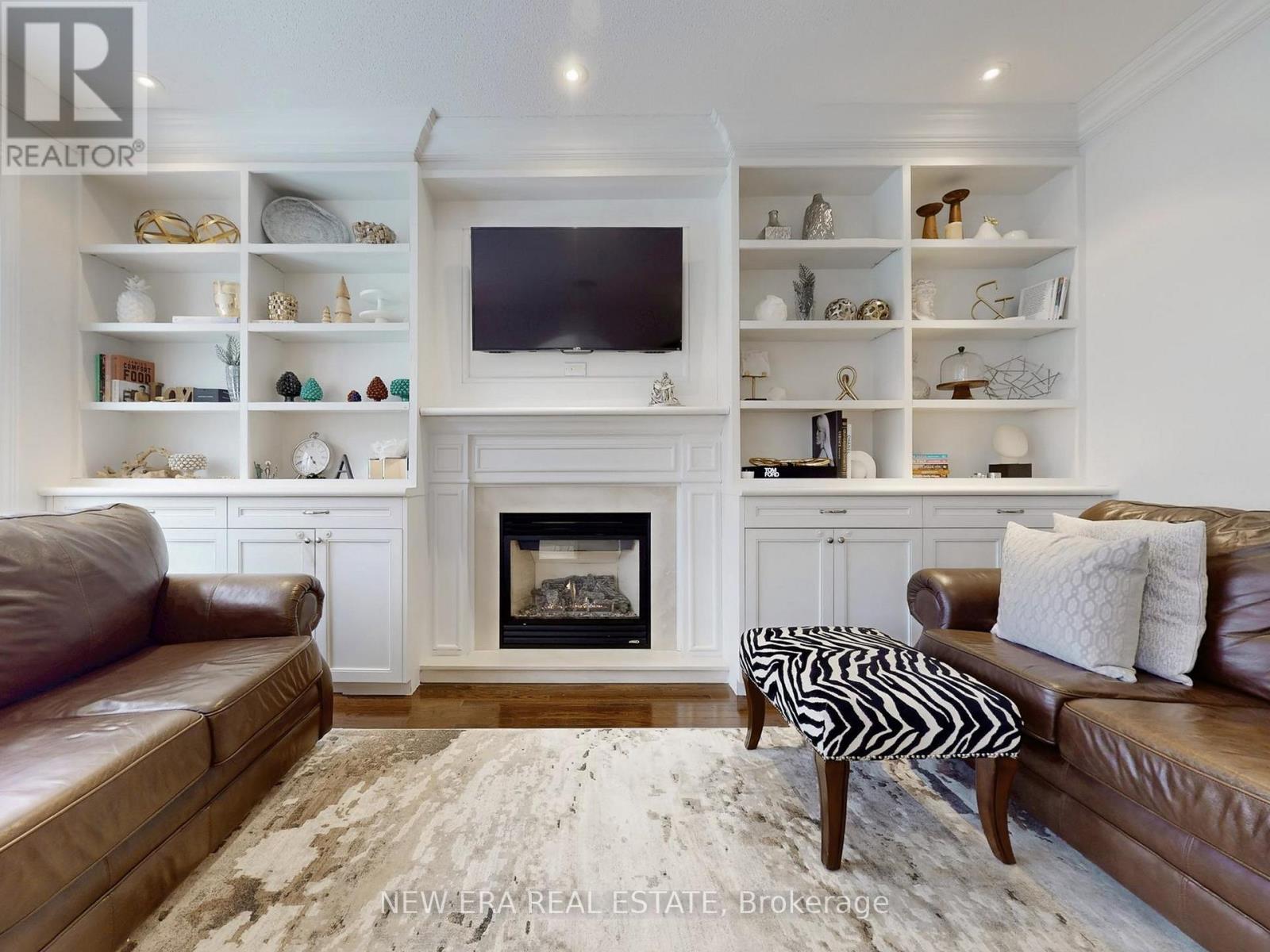 57 Hawkridge Trail, Brampton, Ontario  L6P 2T6 - Photo 8 - W12908844